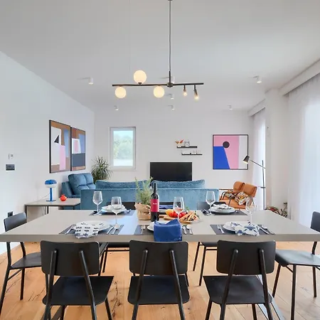 San Zusto, 1600 M2 Plot Area, Heated Pool With Hydromassage Zone *