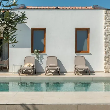 Villa San Zusto, 1600 M2 Plot Area, Heated Pool With Hydromassage Zone *