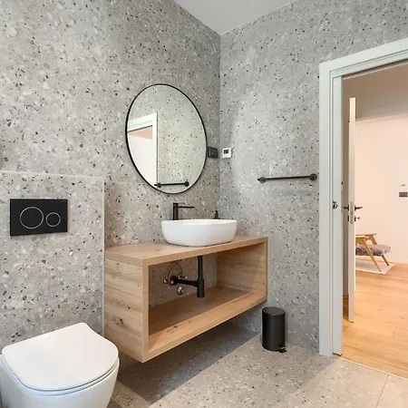 Villa San Zusto, 1600 M2 Plot Area, Heated Pool With Hydromassage Zone Galižana