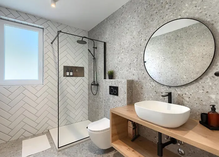 San Zusto, 1600 M2 Plot Area, Heated Pool With Hydromassage Zone *